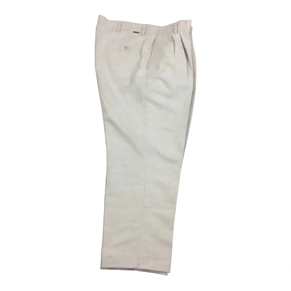 Dockers Khaki Men’s 42x30 No Wrinkle Linen Relaxed Pleated Slacks in Ecru